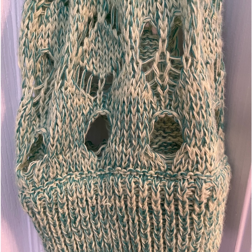 Cropped Pullover Fall Sweater - Picture 3 of 3